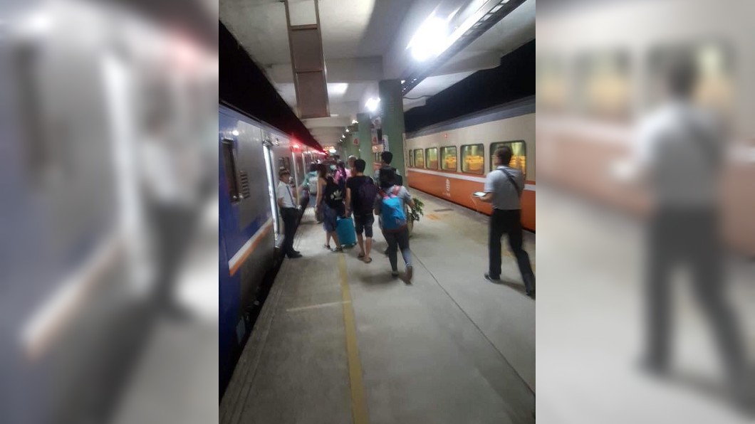 搭錯火車跳月台 男想換車慘撞死!