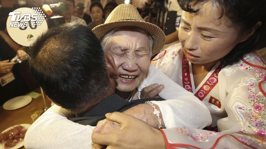 與4歲兒走散!再見竟是65年後 老母緊擁痛哭