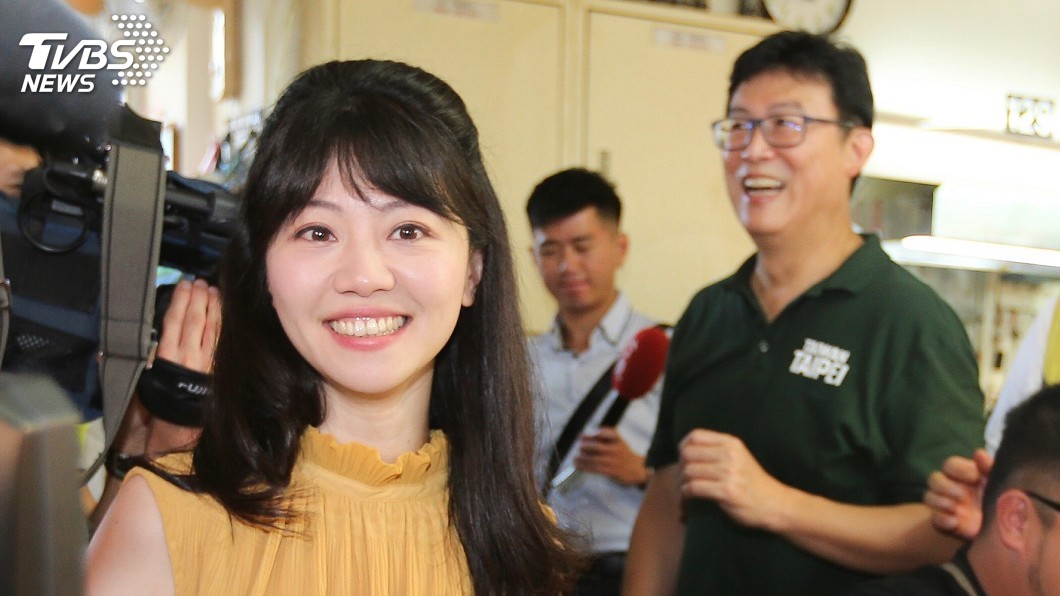 高嘉瑜高票連任「感謝姚犧牲」 黨內中評委怒嗆:檢討她