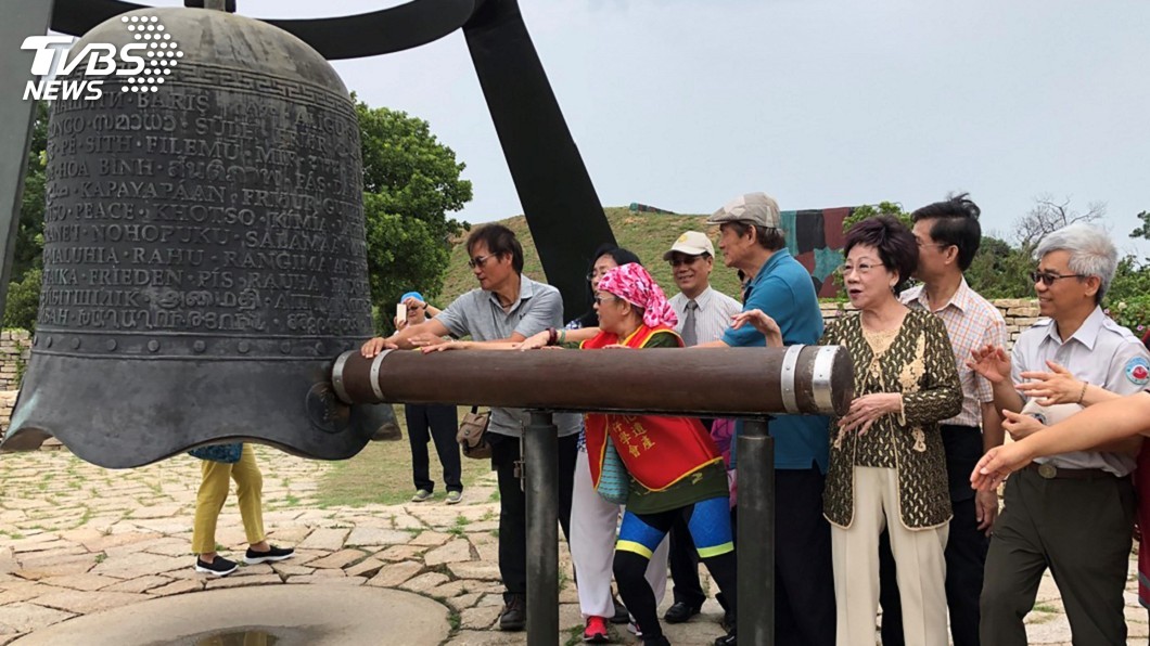 60週年前夕敲響和平鐘　呂秀蓮：沒忘掉八二三
