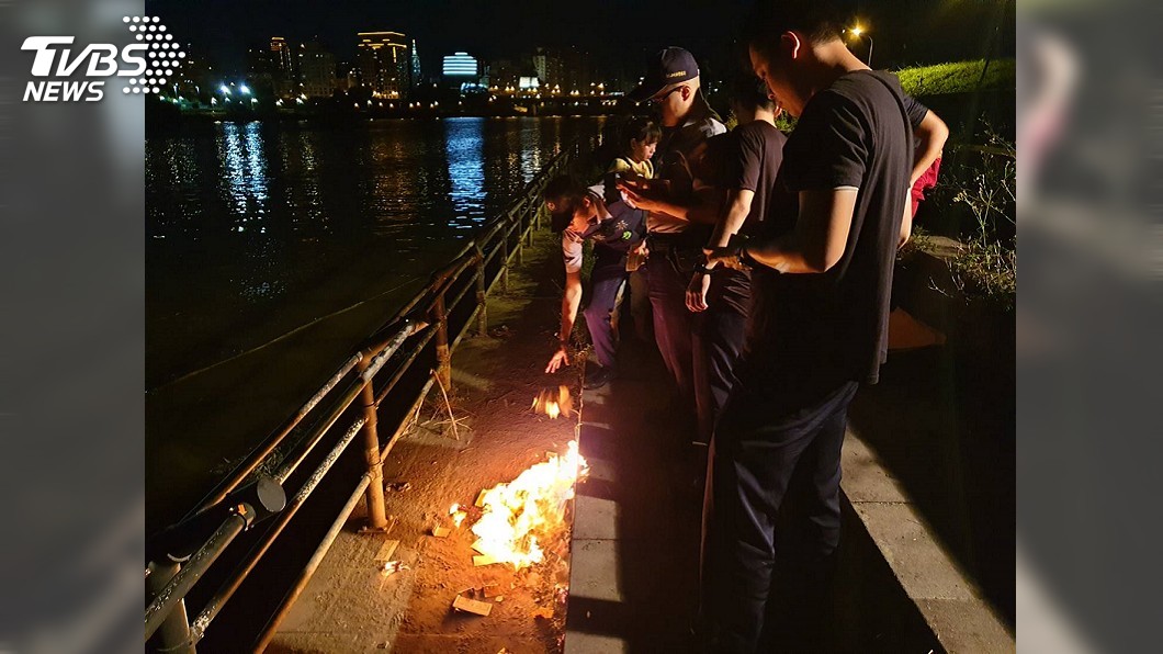 快訊/外籍男分屍1手1腳未尋獲 警消連夜搜尋
