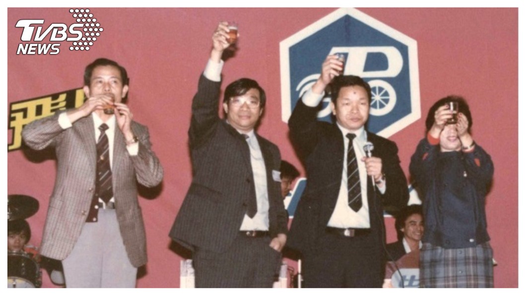 大葉集團創辦人葉松根立志要開創屬於台灣人自主研發的汽機車品牌。葉松根20歲創立羽田機械,精心研發第一部台灣自行開發的「羽田50」機車,日後又引進義大利比雅久機車,早期在台灣機車市場風光一時。 圖/大葉集團