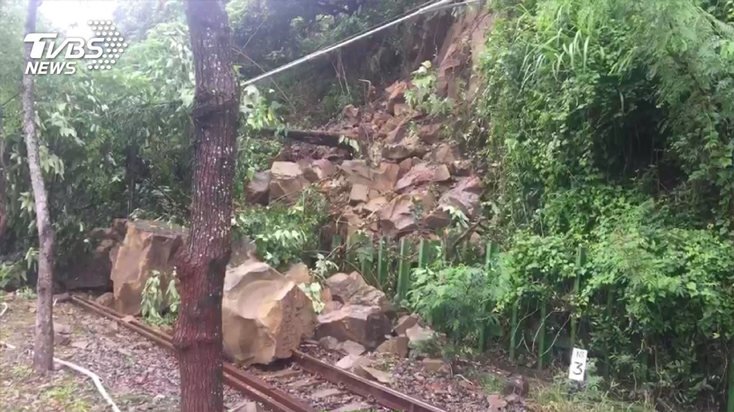 降雨致落石　台鐵集集線濁水到車埕暫不通行