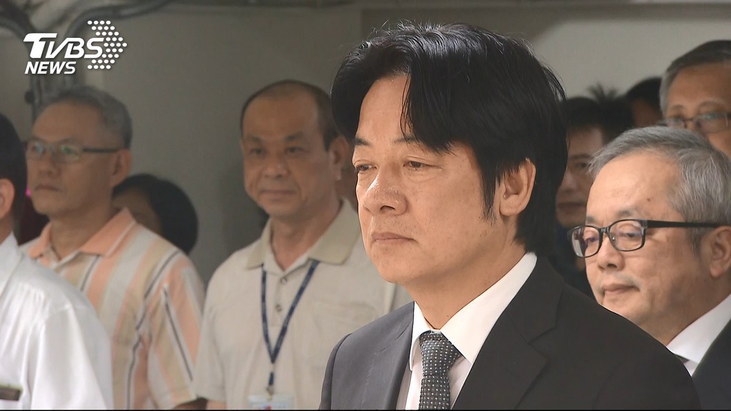 賴揆要批評者先當上帝!藍諷「新幹話」掃到小英