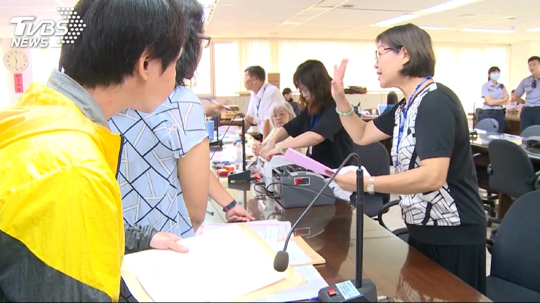 崩潰!彰化戶政大當機 參選人錯過「吉時」氣炸