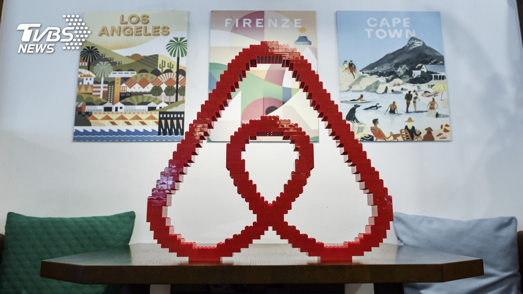 靠充氣床創業翻身 Airbnb10年躍新創龍頭