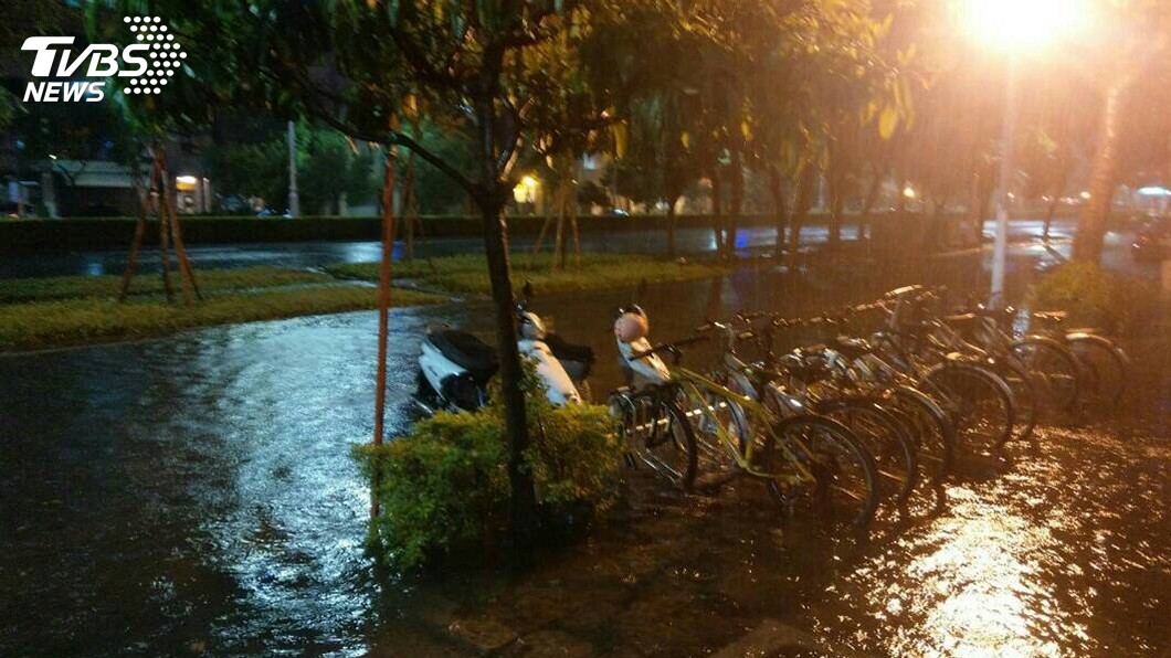 高市大雨最高時雨量84毫米 多處地區淹水