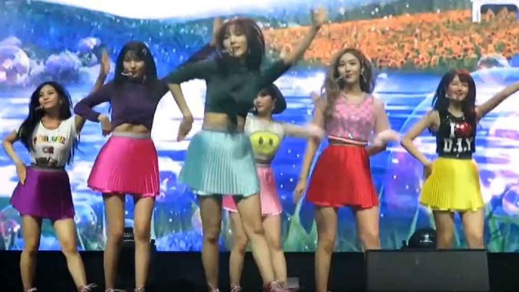 表演到一半手脫臼! 女團成員超敬業繼續唱跳