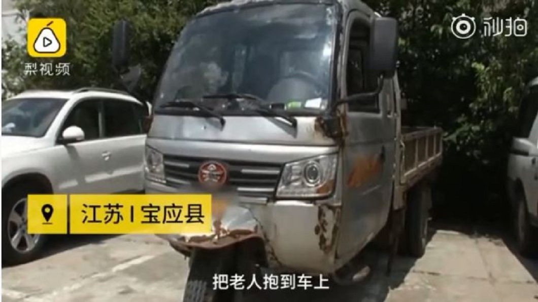 殺豬男當下先把老翁屍體藏在車上,之後再將他棄屍到河中。(圖/翻攝自梨視頻)