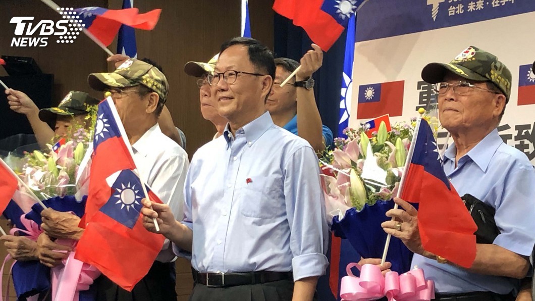 紀念軍人節　丁守中發起愛國旗活動