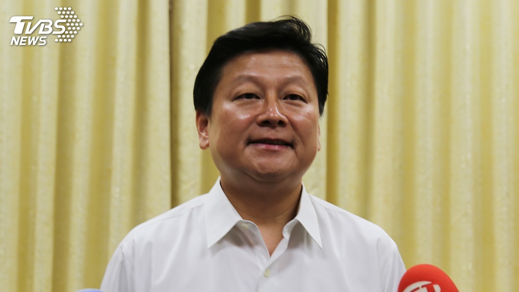 劉曉玫競選看板質疑家族政治　傅崐萁不理會