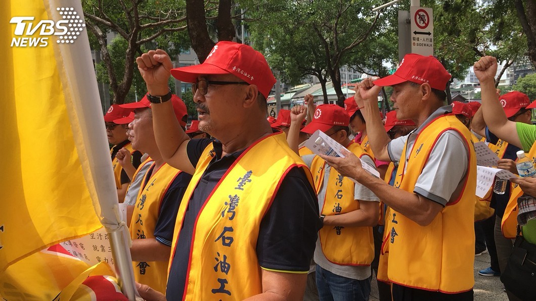 天然氣接收站環評拚翻案 正反聲浪場外較勁