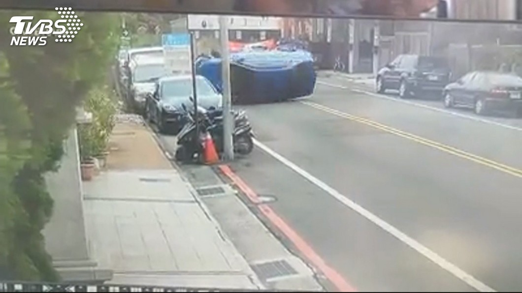 保時捷2月被撞2次　車主怨「我才剛修車欸！」