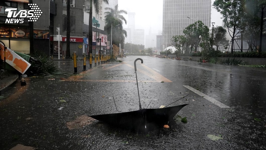 強颱山竹遠離香港 影響餘波未了