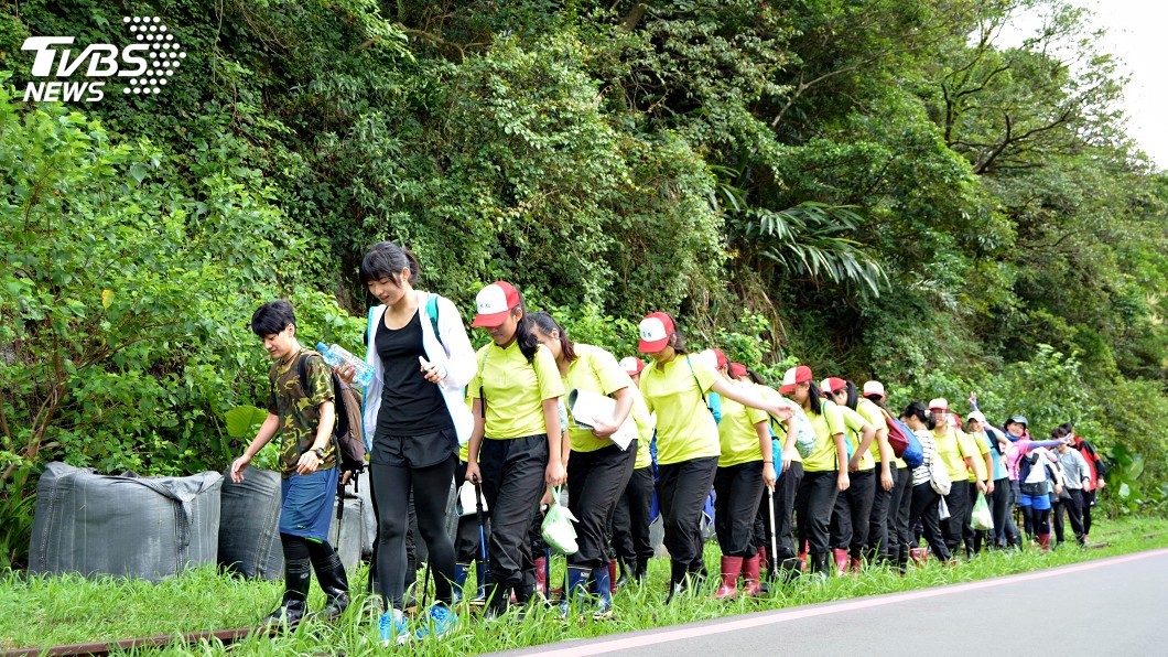 跑步登山健身 豐珠戶外課程療癒少女內心創傷