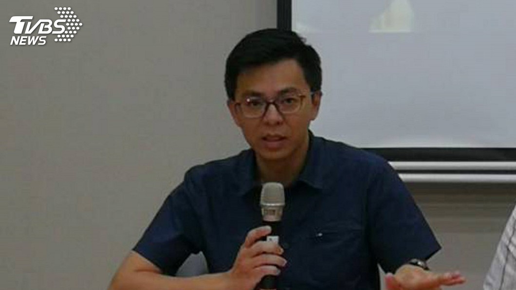 陷錄音飆罵風暴　屏府發言人黃建嘉請辭獲准