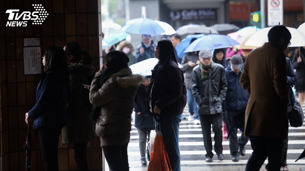 畢業季影響 7月失業率續升至3.82%