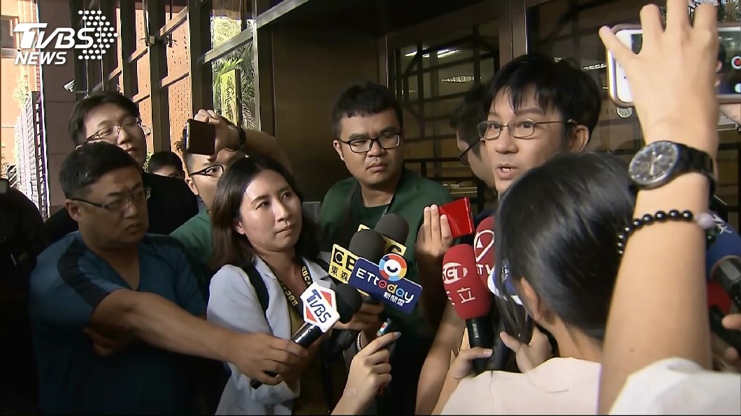 江明學「想躲豪宅避風頭」　考慮擺攤做生意