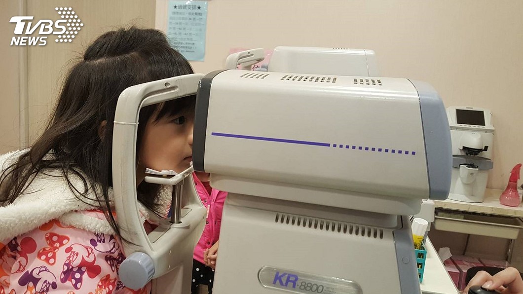 孩子睡眠不足9小時 近視風險增9倍