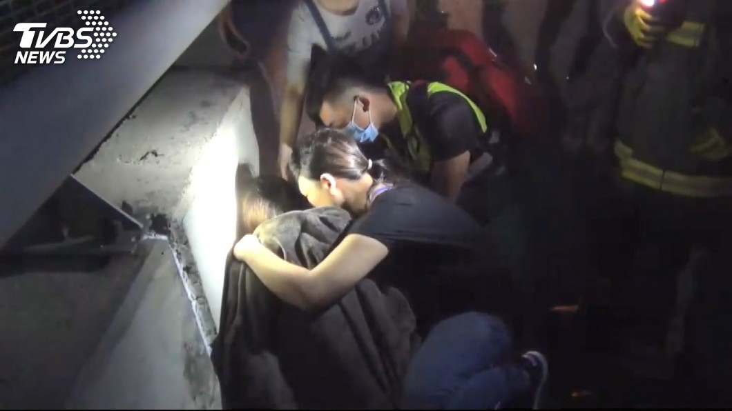 國3追撞喪命!中士與孕妻死別 屁孩竟嗆:你往生了嗎