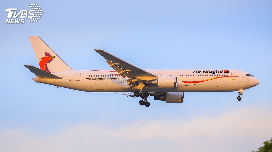 新幾內亞航空班機墜海 機上47人全獲救