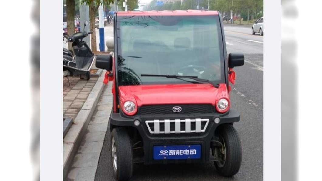 便宜免駕照又好停車 迷你電動車陸農村正夯