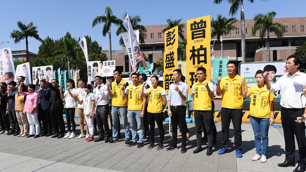 喜樂島聯盟胖卡巡迴全台　宣傳公投正名活動