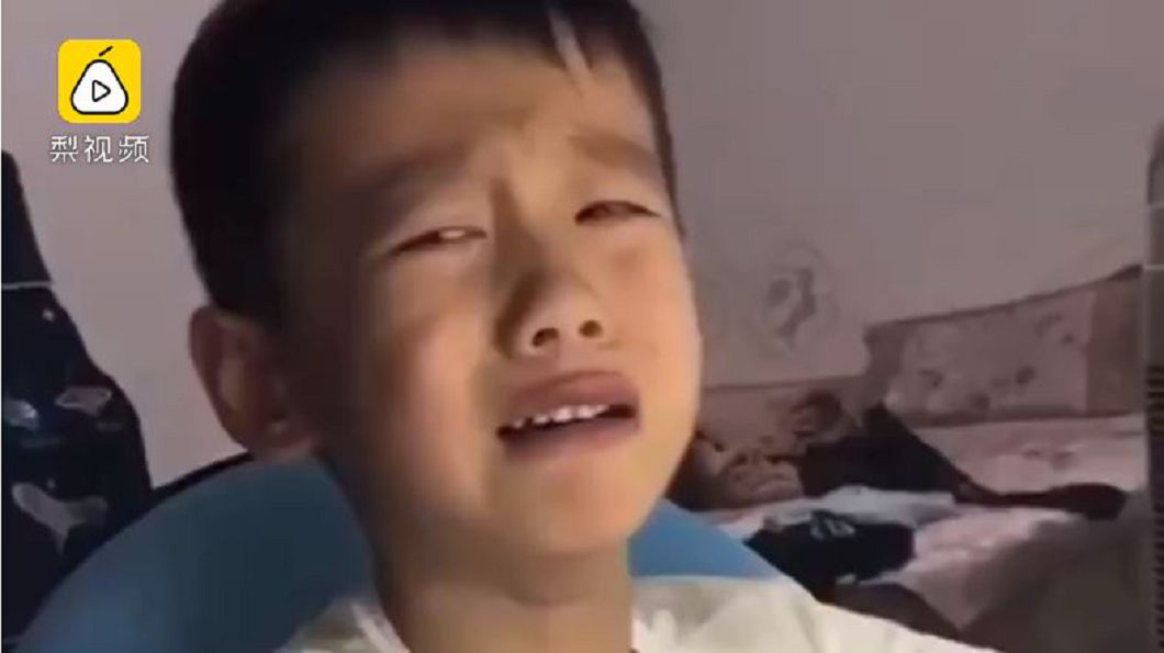小妹安慰變補刀 8歲男童大崩潰:哪裡簡單啊