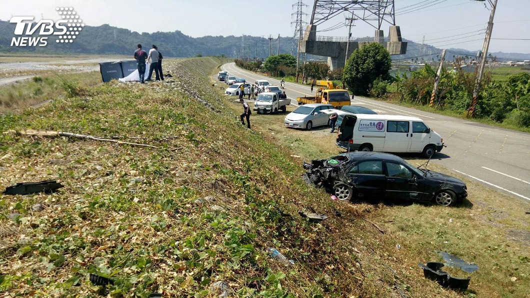 飛來橫禍…　修車師傅遭賓士撞飛河堤慘死