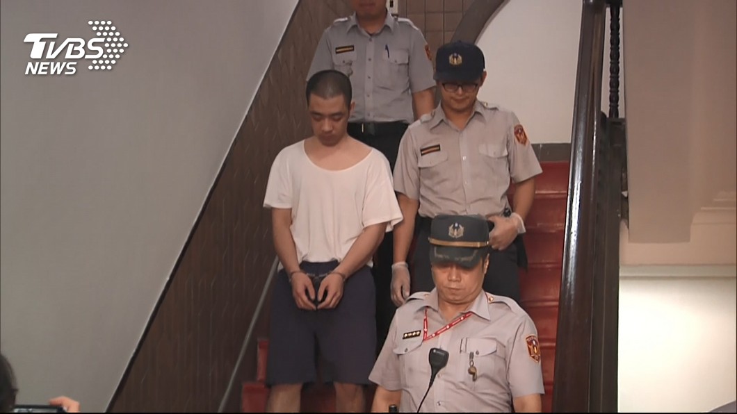 鐵棍狠虐！邱小妹「斷骨穿肉」亡　主嫌母：眼睛差看不清