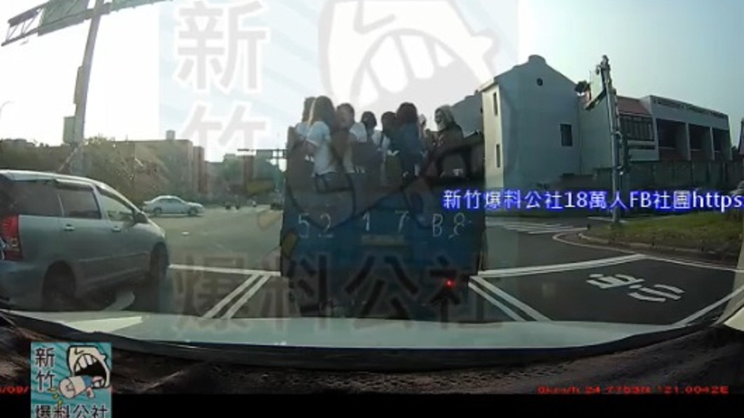貨車載10移工路上趴趴走 網友怒批「載豬嗎?」