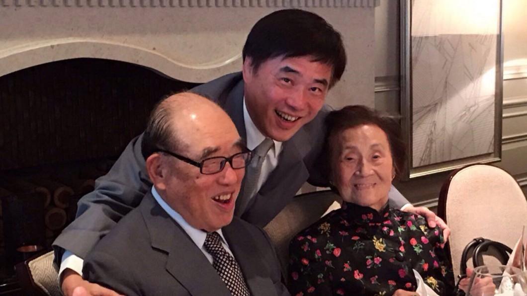手握「永在一起」金石承諾離世 郝龍斌淚憶:媽!我想你