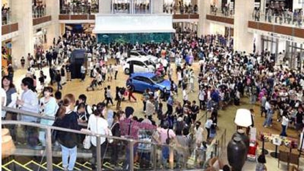 遊客湧入不守規矩 沖繩「一線天」閉門禁入