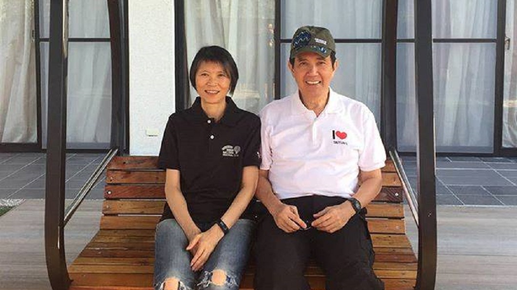 「酷酷嫂」周美青出馬輔選台中?馬英九妙答這一句