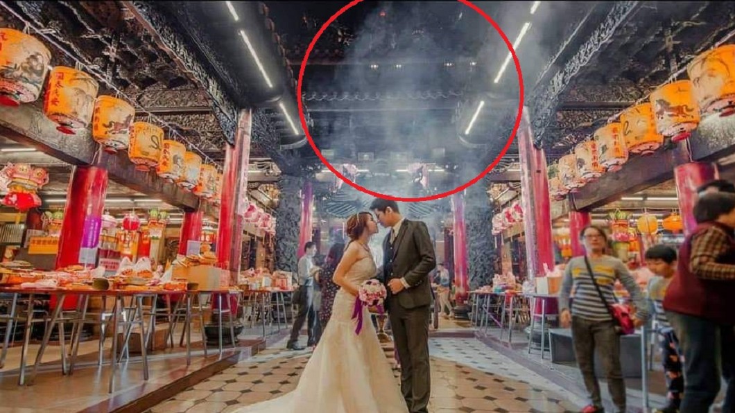 鎮瀾宮拍婚紗飄白霧　網友驚見「媽祖顯靈」
