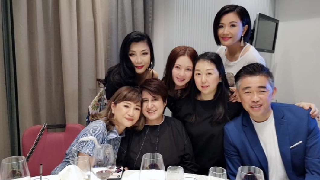 今年52歲的李麗珍保養得宜,歲月似乎不曾在她臉上留下痕跡。(圖/翻攝自微博)