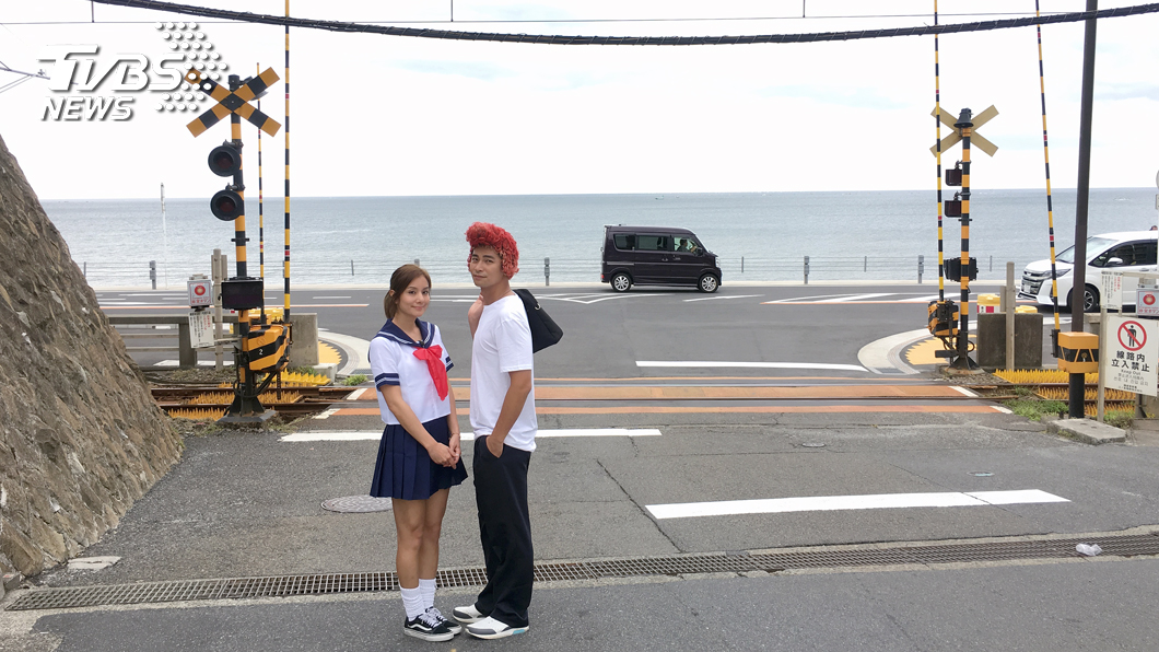 《食尚玩家》秋遊湘南　莎莎、楊子儀重現灌籃高手場景
