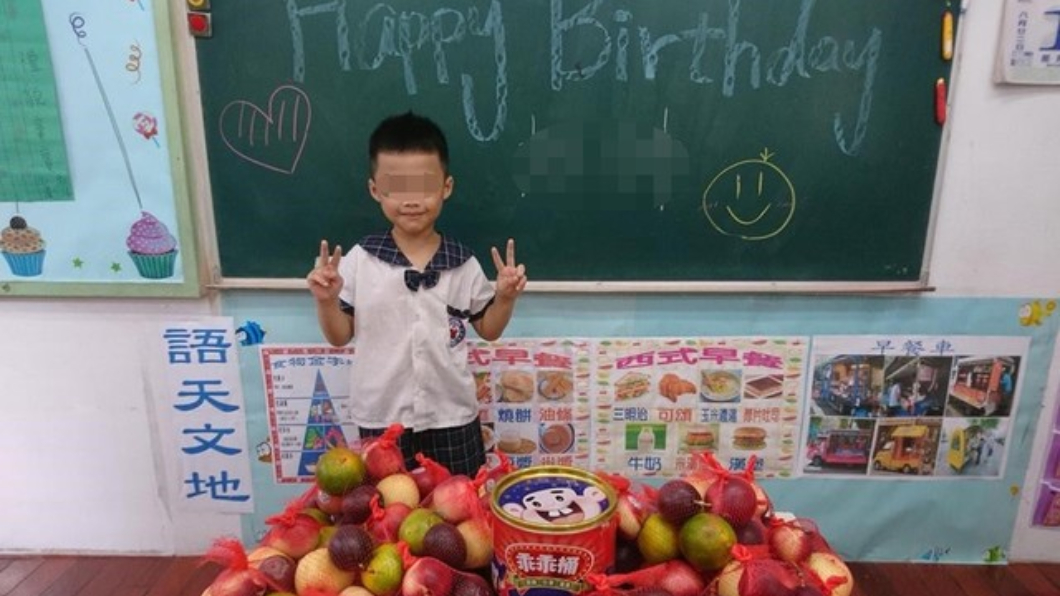 替兒慶生!她送全班滿桌水果 家長狂推:創意又營養