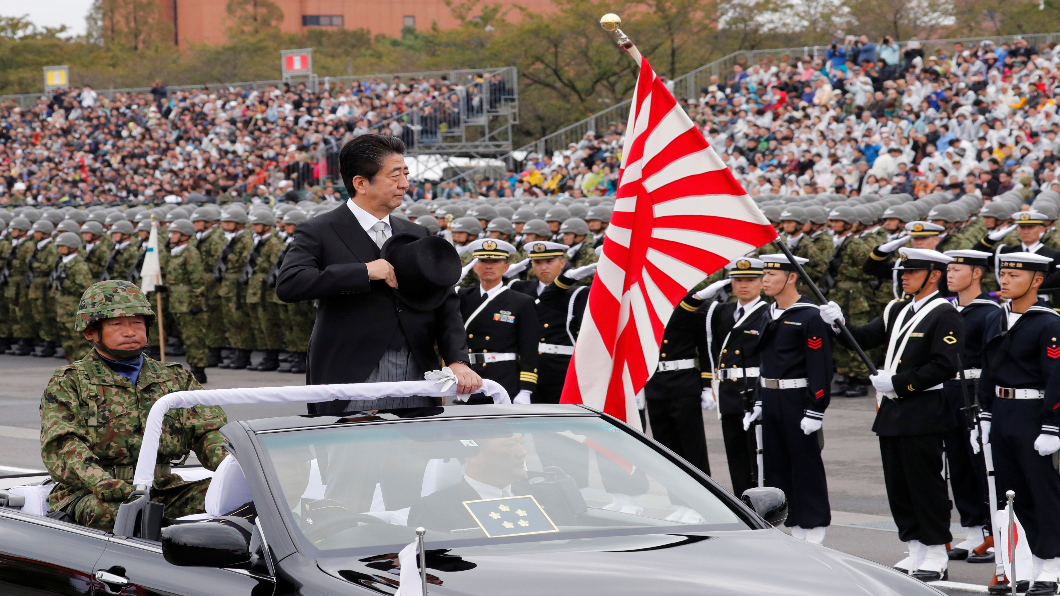 就是閱兵 日本自衛隊最大規模.安倍校閱