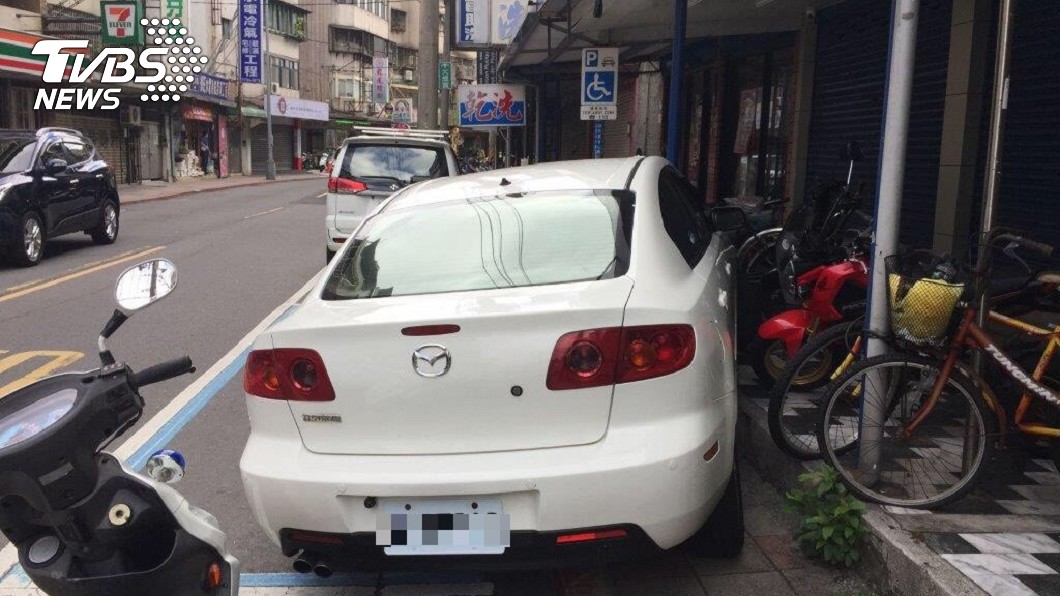 不知悔改!飆車撞3死共犯黃佑呈8月才酒駕嗆警遭起訴