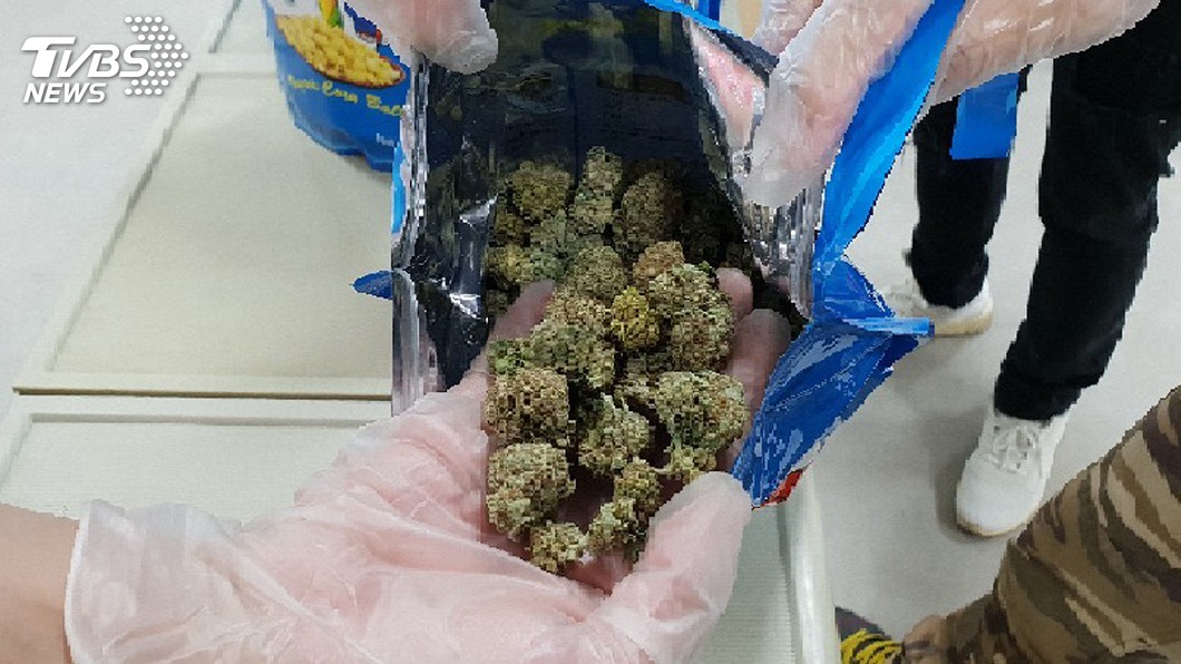 查扣毒品國際包裹 檢警追出13公斤大麻花