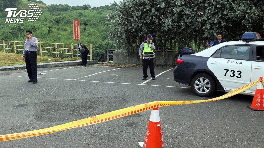 前女友輕生 前男友到殯儀館砍殺現任還開槍