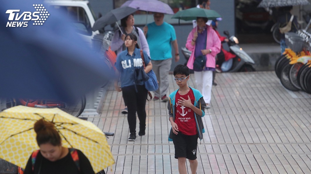 週五雨更多 早晚偏涼低溫下探17度