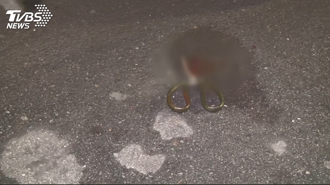 愛犬被潑漆!爆氣男利剪尋仇 「刺2刀補1刀」殺死友