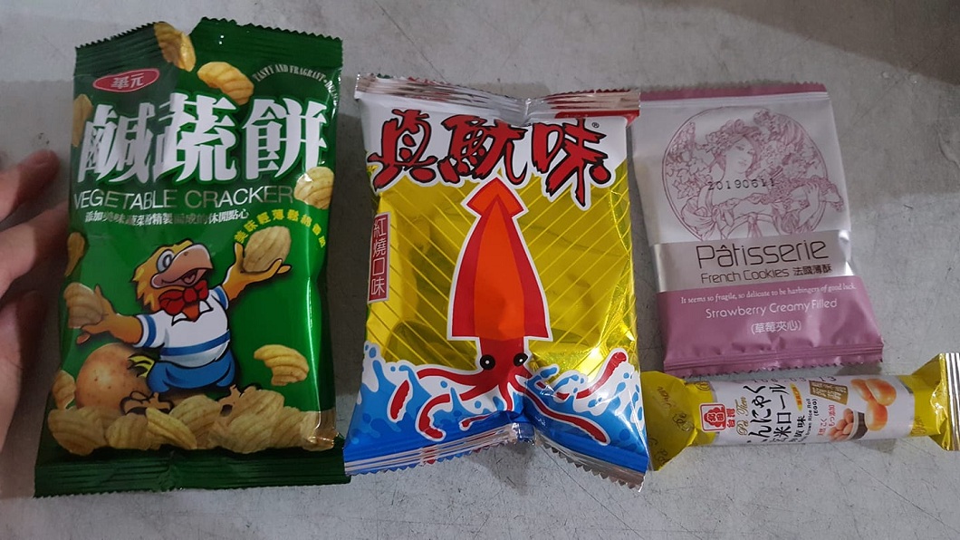 父藏4包小餅乾！女想告訴母秘密　網：XX才有的