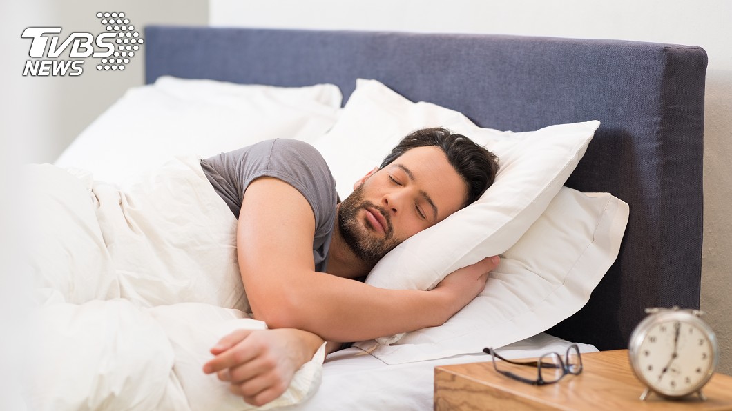 睡眠不足比膽固醇過高更可怕! 美研究:血管整個塞光