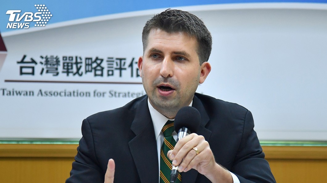 美兩軍艦航行台海 美學者:明智之舉