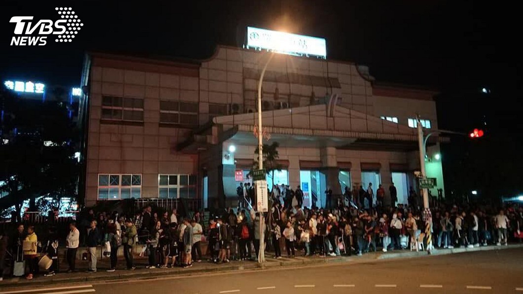 台灣最美風景！　熱血司機免費接駁普悠瑪受困客