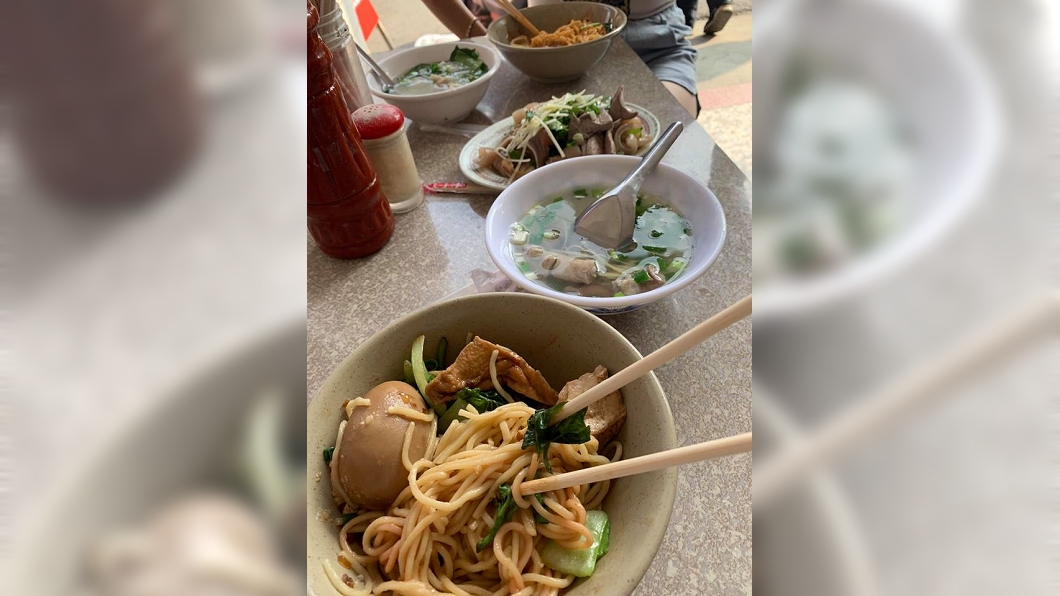 佛心！魯肉飯乾麵20元　粉腸湯10元網友全跪了