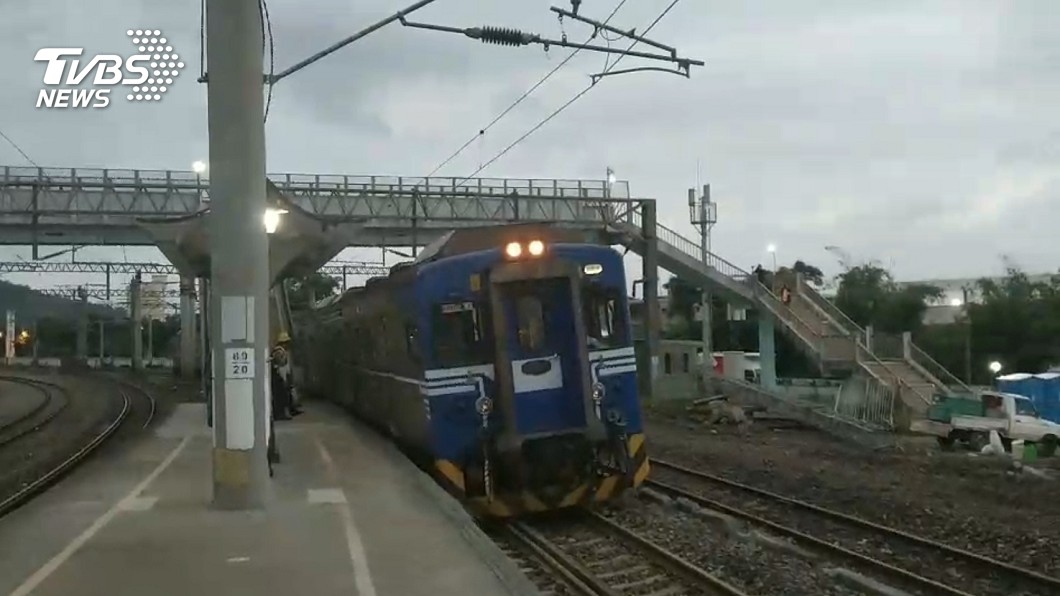 普悠瑪列車事故 清晨5時餘恢復雙線通車